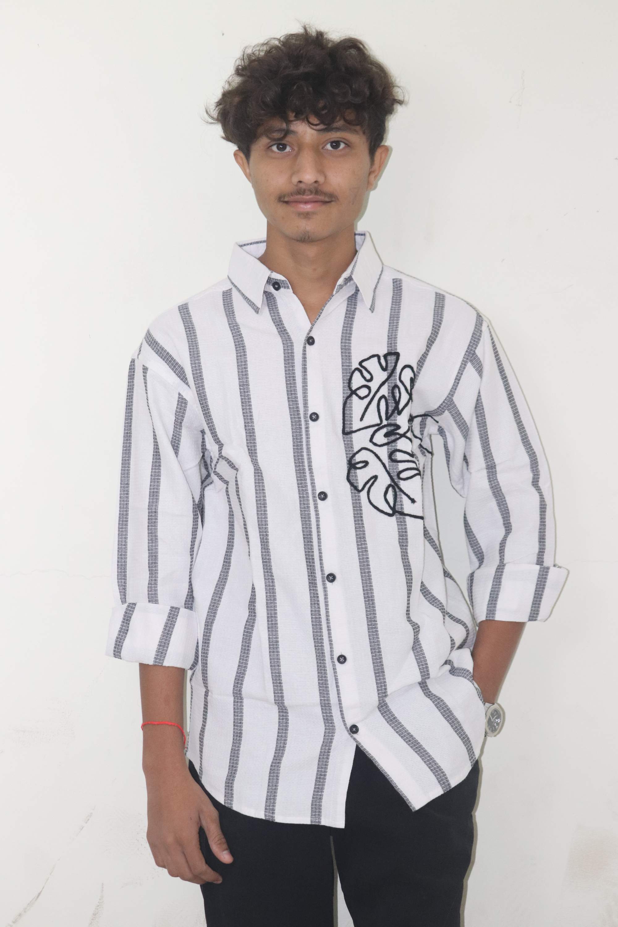 White Handwork  Shirtclass=